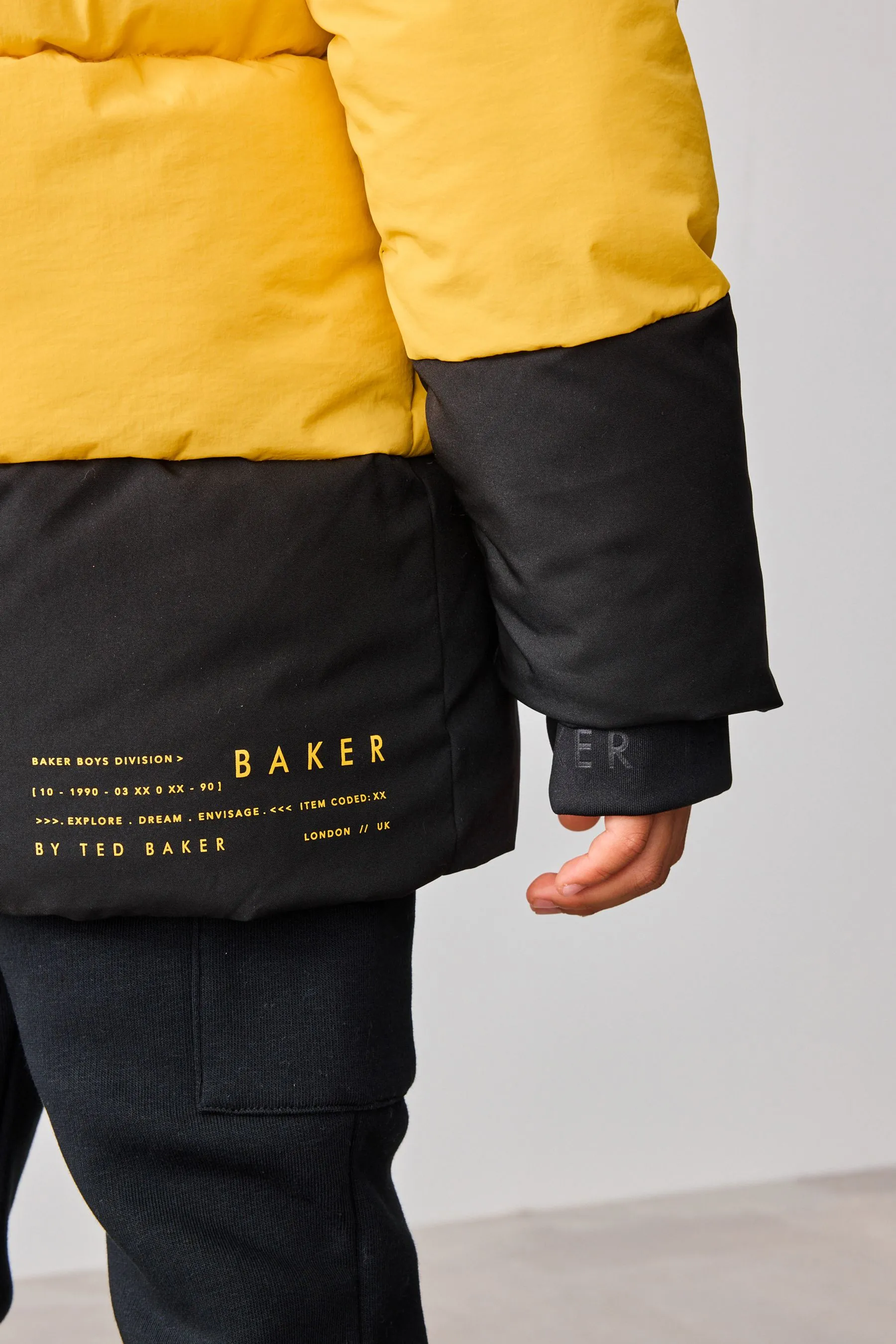 Baker by Ted Baker Antipioggia Cappotto Imbottito Colourblock    