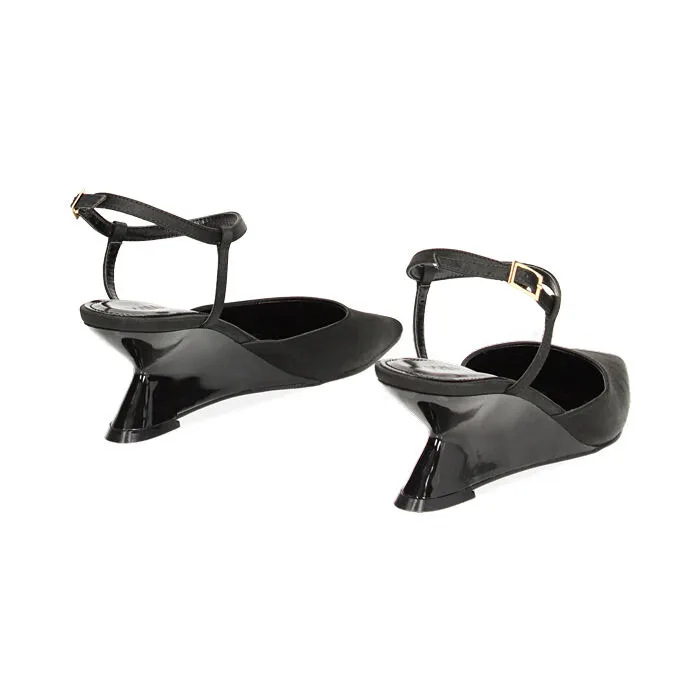 Décolleté slingback nere in raso, zeppa 6,1 cm