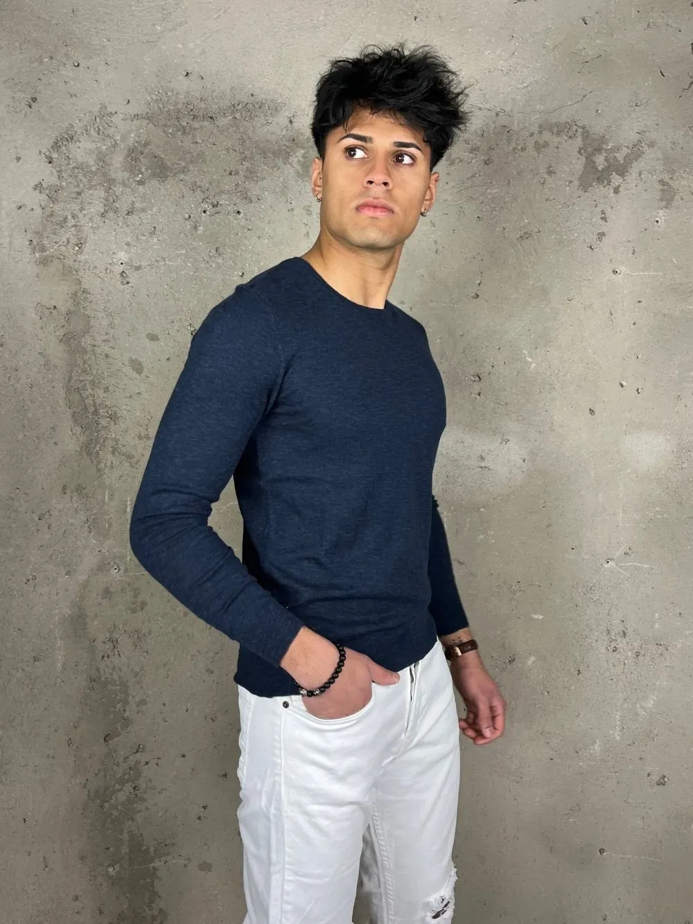 Maglioncino basic leggero girocollo