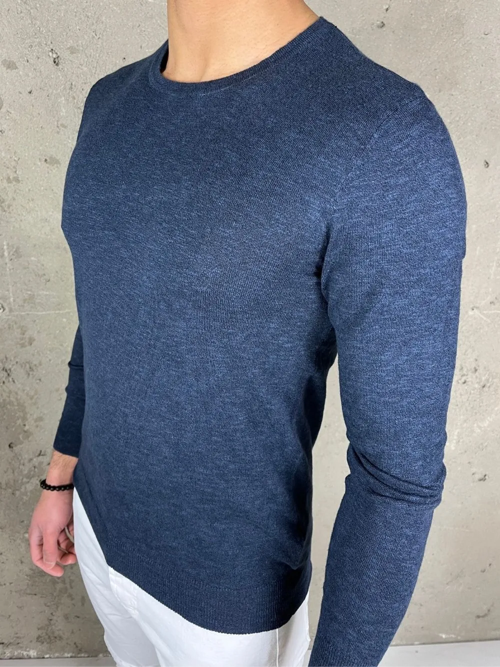 Maglioncino basic leggero girocollo