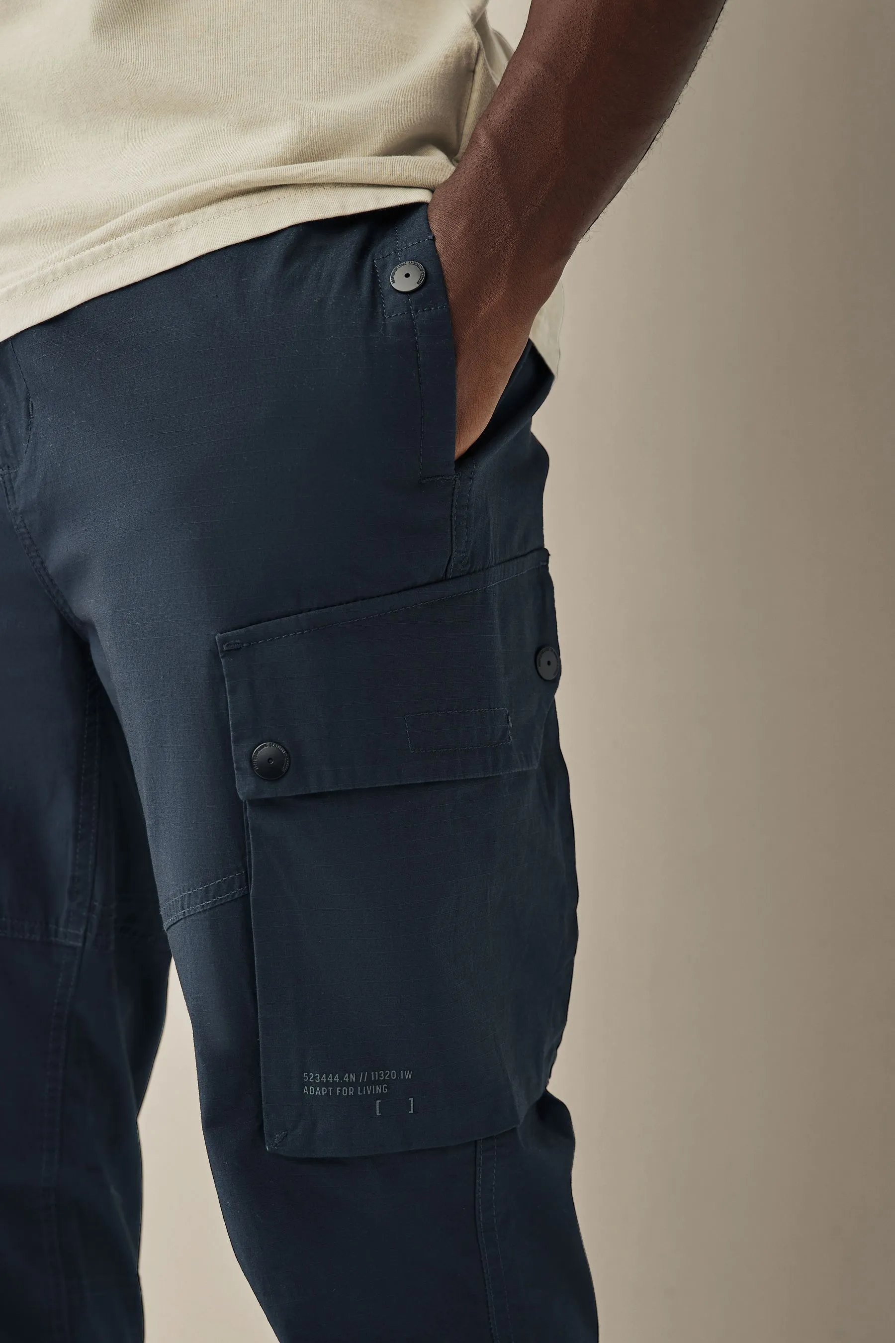Pantaloni multitasche cargo elasticizzato leggero