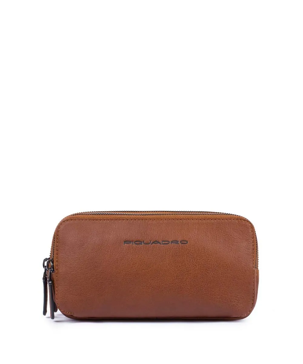 Piquadro Black Square pochette a mano, 3 scomparti, pelle cuoio tabacco