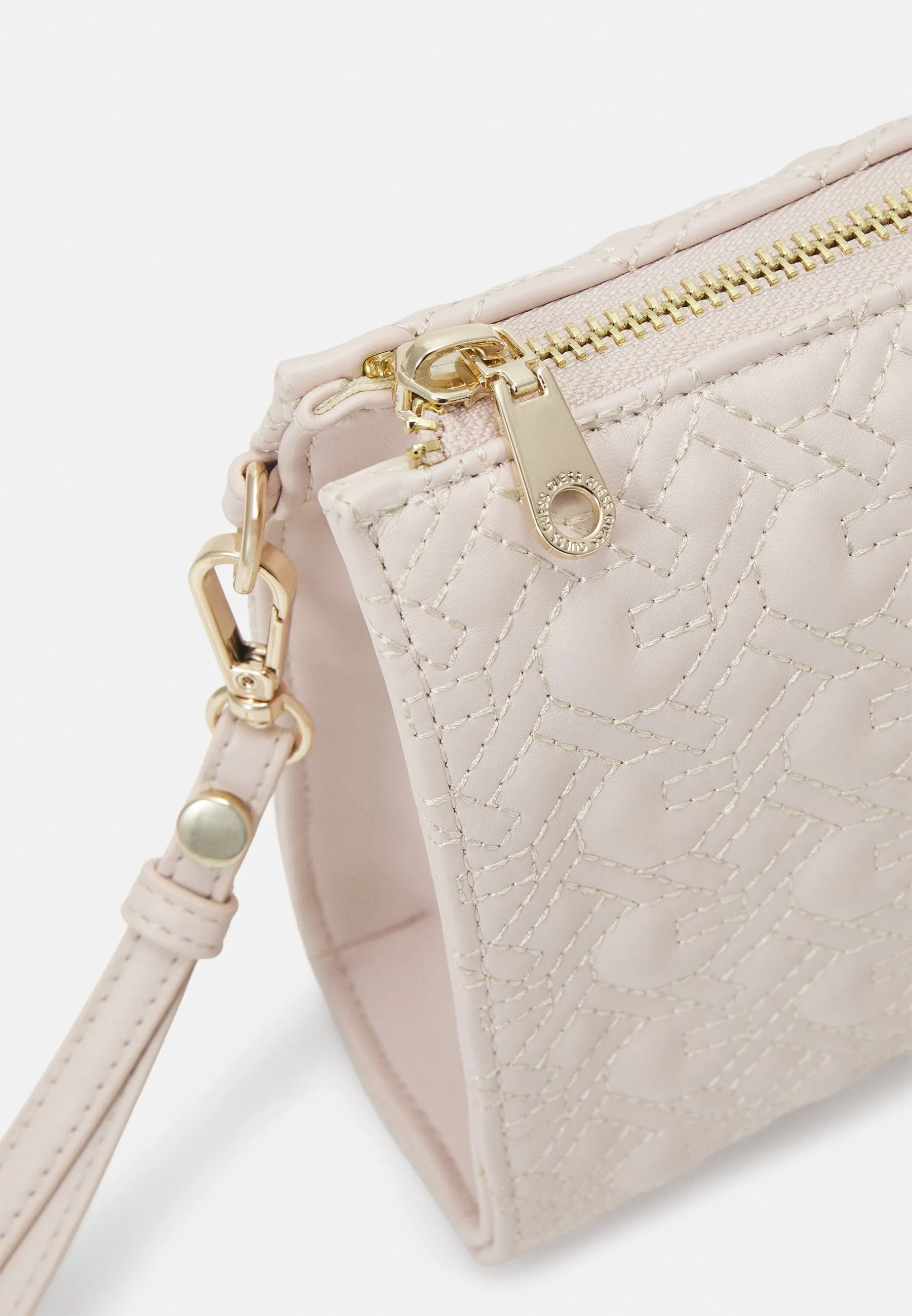 POUCH - Pochette