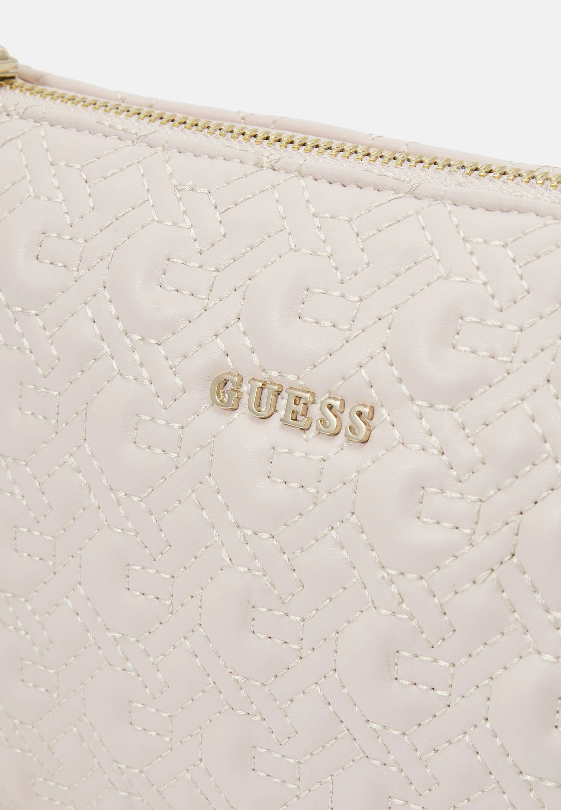 POUCH - Pochette