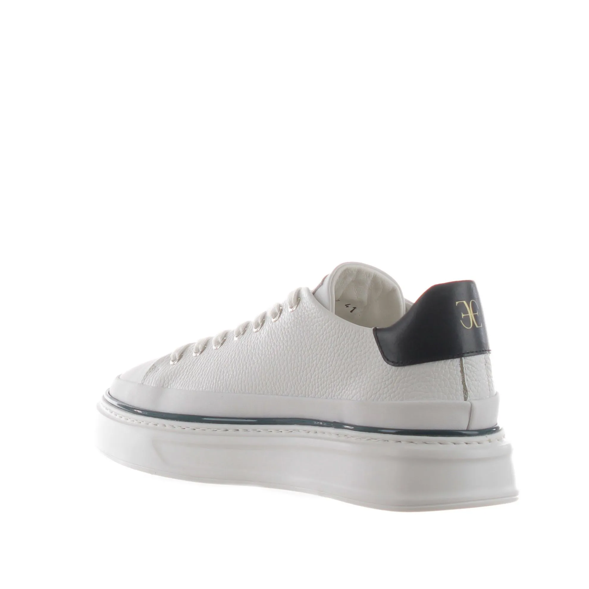 Sneaker in pelle martellata