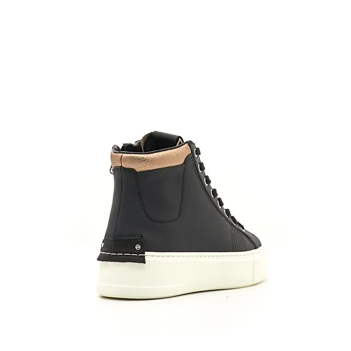SNEAKERS IN PELLE