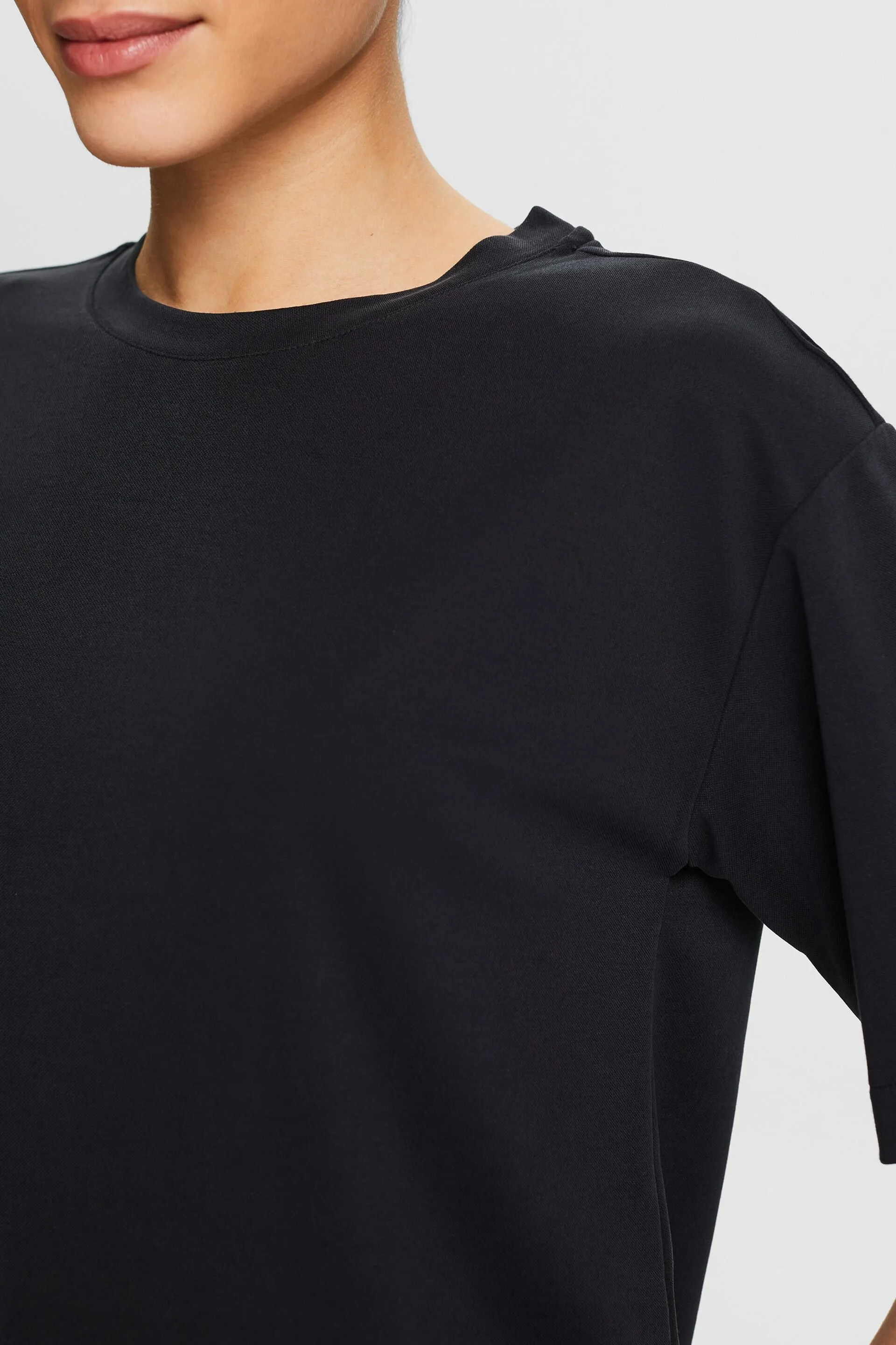 T-shirt girocollo in jersey