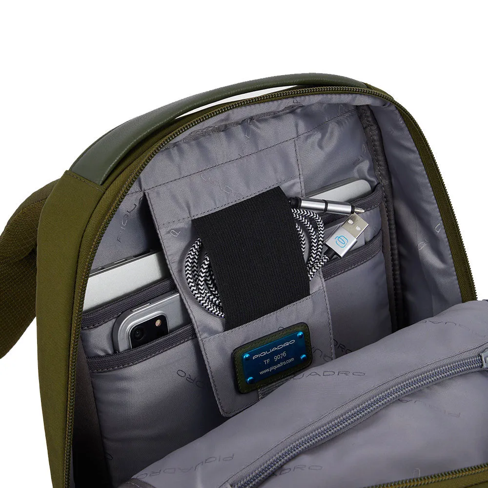 Zaino PIQUADRO porta Pc 14 in Tessuto Colore Verde Linea P16S2 - CA6232P16S2